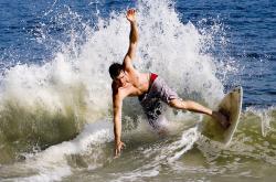 开云下载-跨界风暴！广厦狂胜雄鹿，乔治关键先生风采无限