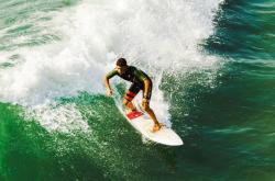 开云下载-绝境之光，当巴斯托尼的左脚划破布鲁塞尔寂静的夜