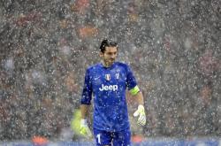 开云体育在线-平行宇宙的双重奏，美加墨世界杯烽火与火箭绿军硬木交锋