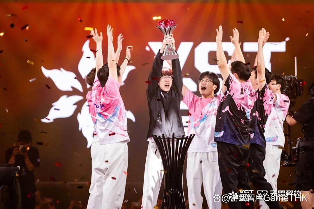 HKA碾压T1，Crisp极限生还后反打鏖战多局半决赛，让粉丝疯狂欢呼