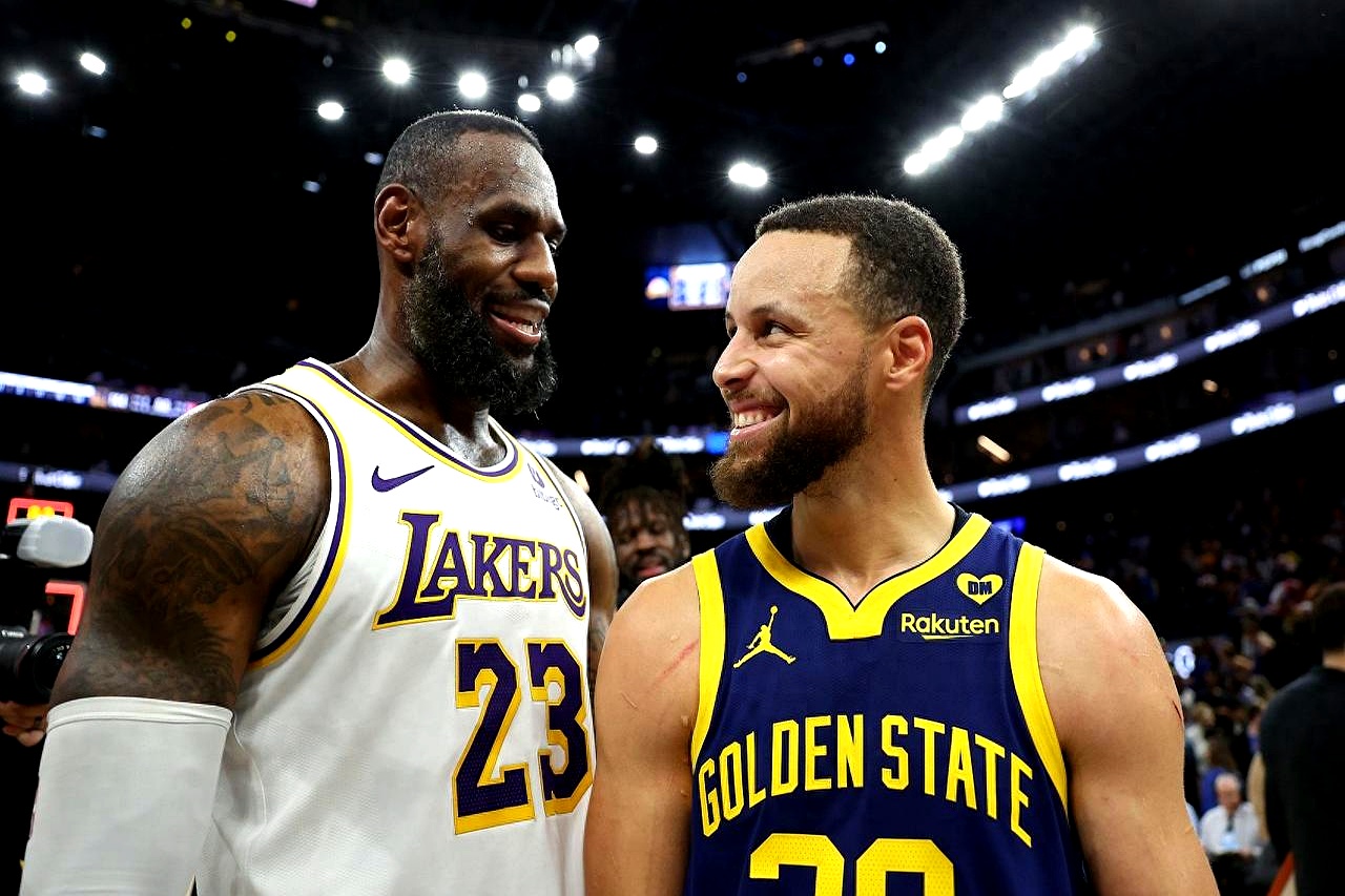 包含NBA比赛：湖人战胜火箭的词条