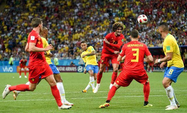 俄罗斯队客场逆转乌克兰,锁定欧预赛四强位置 俄罗斯队客场逆转乌克兰,锁定欧预赛四强位置