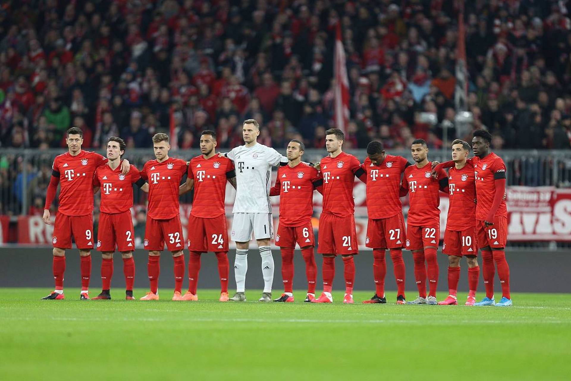 尤文图斯小胜罗马,稳居意甲榜首位置 尤文图斯小胜罗马,稳居意甲榜首位置