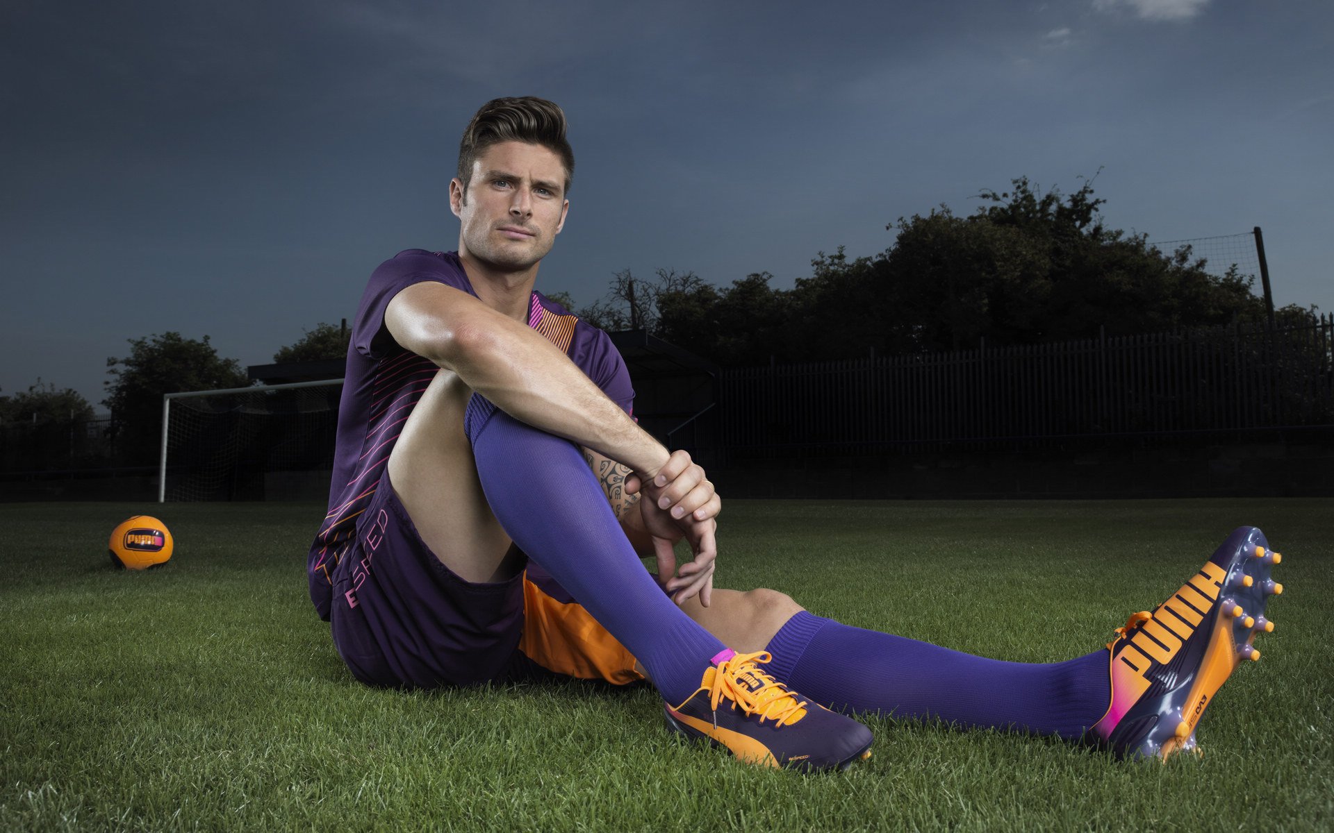 足球梦工厂，当中国面孔在万达大都会球场翻盘，本泽马化身数据幽灵撕裂马竞防线