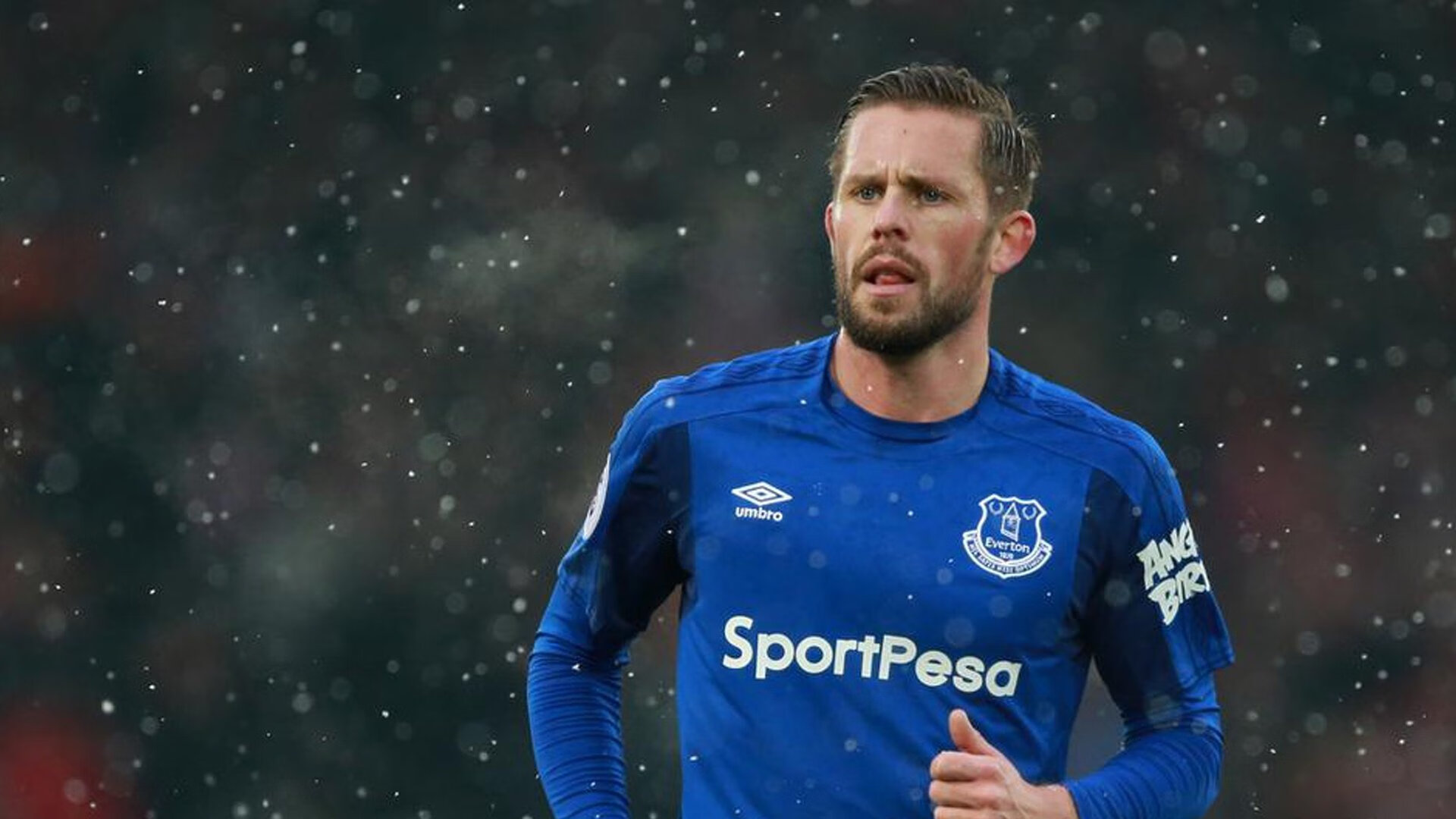 红牛二队鏖战迈凯伦,勒克莱尔关键制胜,一场定义中游格局的经典攻防