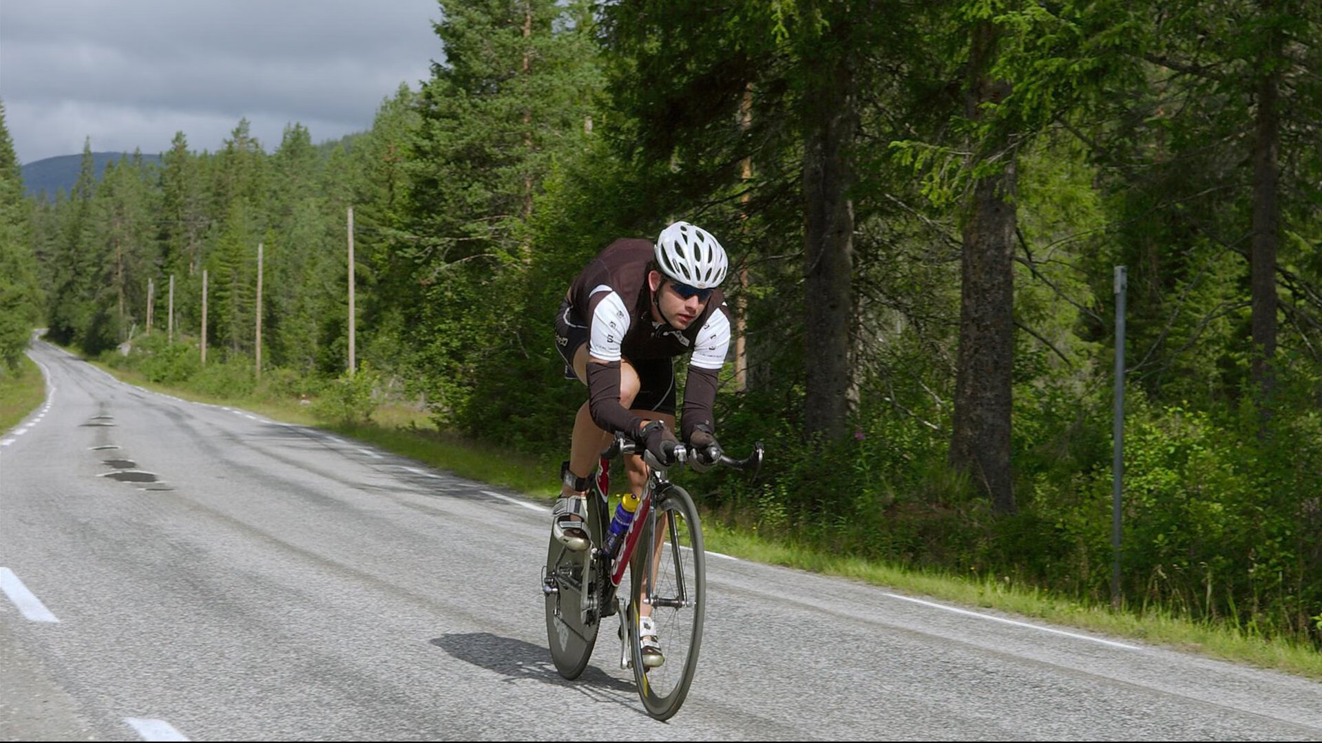 废柴变王牌，王哲林37分锤爆爵士禁区，掘金用他横扫对手